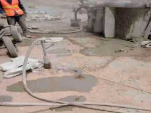 铁东水泥混凝土路面板底注浆技术 路面脱空注浆整治方案