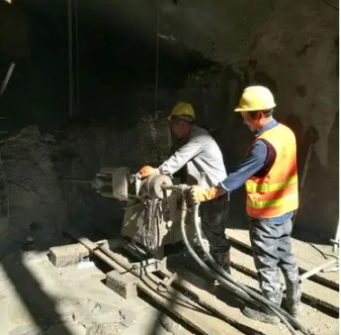 铁东水下抗分散灌浆料特点 水下不分散注浆料介绍